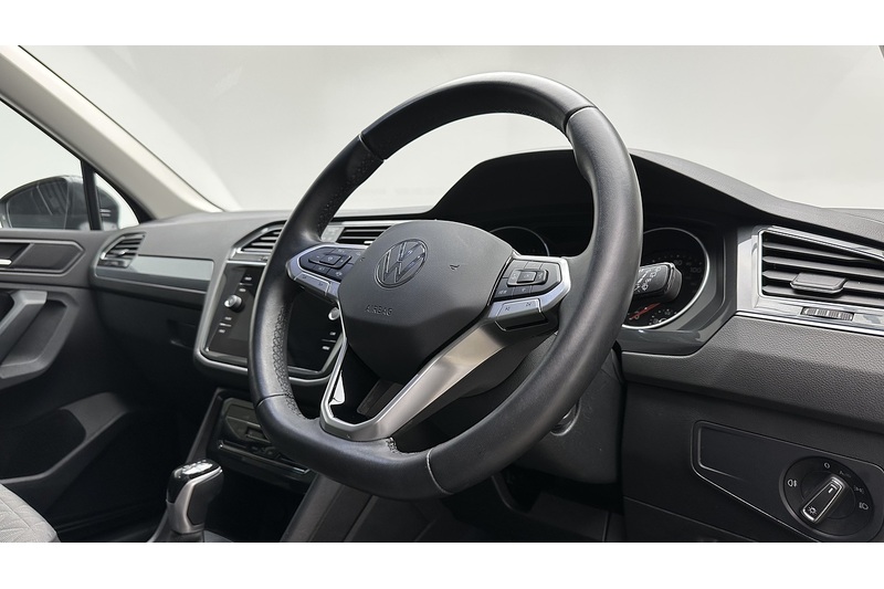 Volkswagen Tiguan TSI Life - U3200