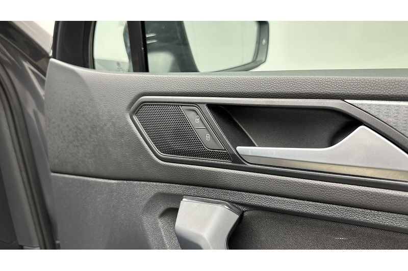 Volkswagen Tiguan TSI Life - U3200