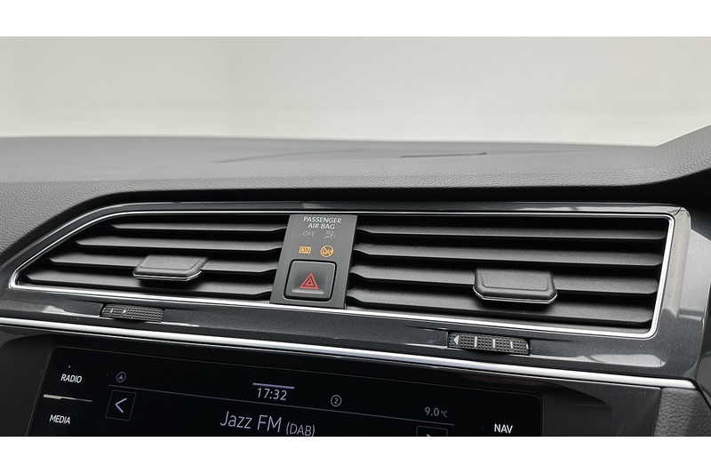 Volkswagen Tiguan TSI Life - U3200