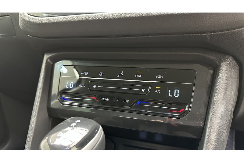 Volkswagen Tiguan TSI Life - U3200