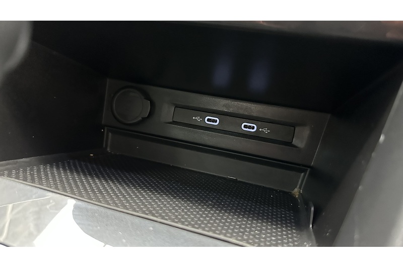 Volkswagen Tiguan TSI Life - U3200