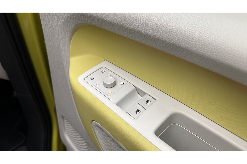 Volkswagen ID. Buzz Pro 1ST Edition - U3215