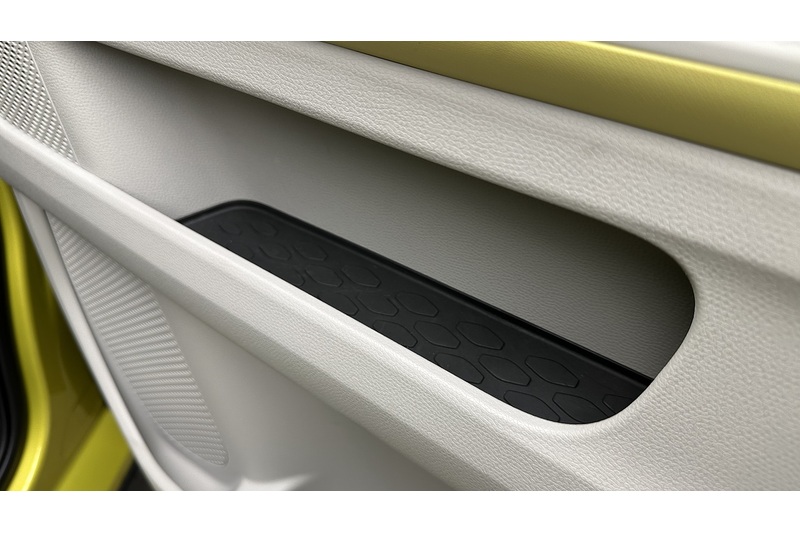 Volkswagen ID. Buzz Pro 1ST Edition - U3215