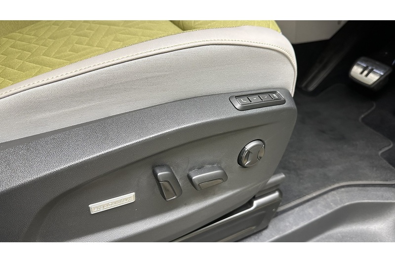Volkswagen ID. Buzz Pro 1ST Edition - U3215