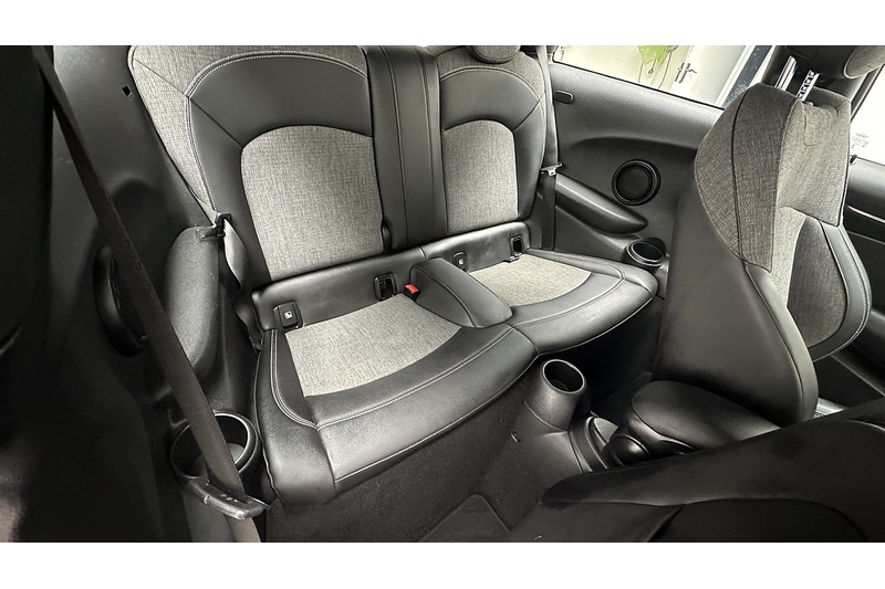 MINI Electric Hatch Cooper SE Level 2 - U3216