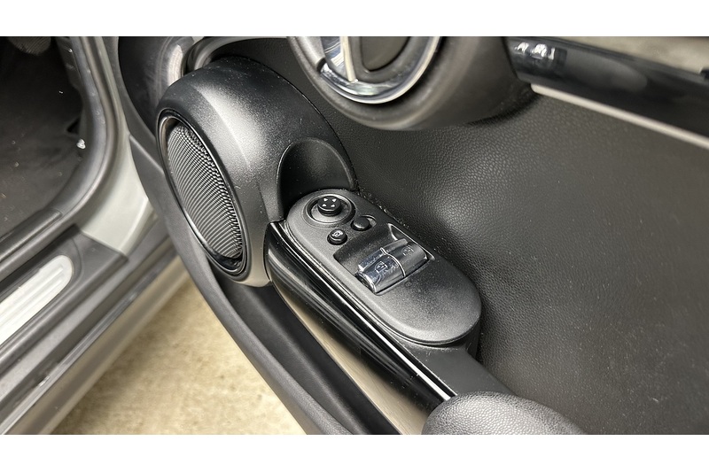 MINI Electric Hatch Cooper SE Level 2 - U3216