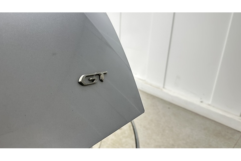 Peugeot E-2008 GT - U3225
