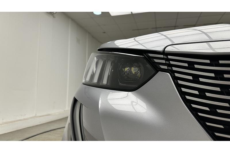 Peugeot E-2008 GT - U3225