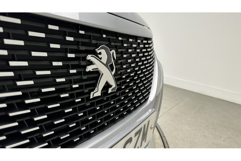 Peugeot E-2008 GT - U3225