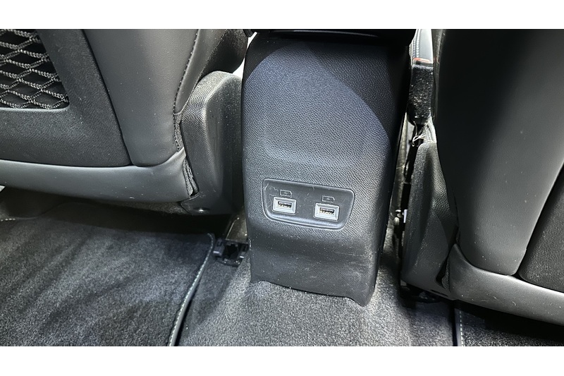 Peugeot E-2008 GT - U3225