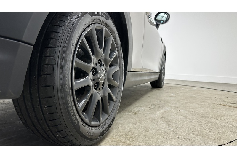 MINI Hatch Cooper Classic - U3227