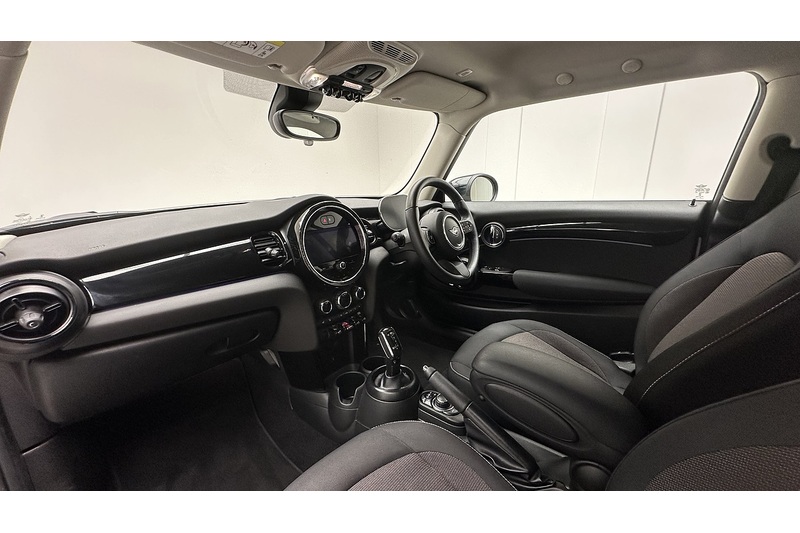 MINI Hatch Cooper Classic - U3227