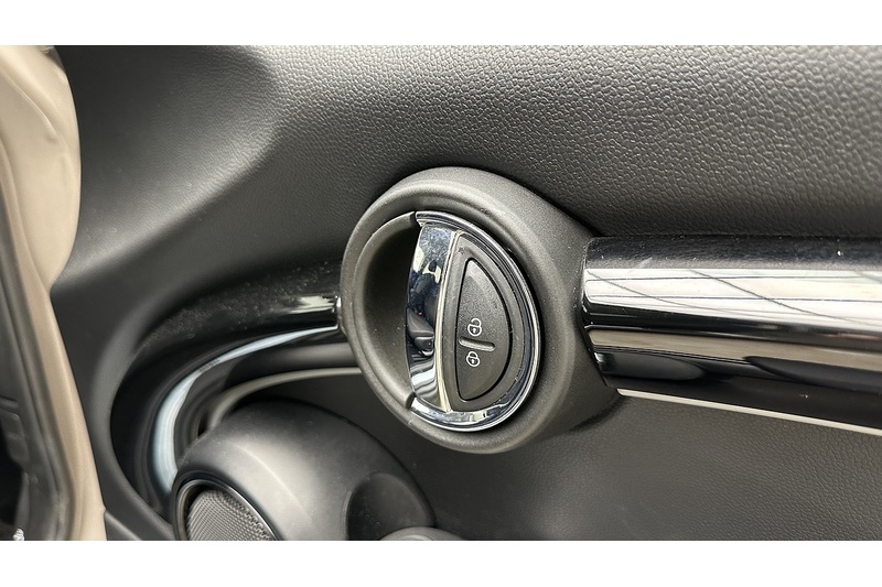 MINI Hatch Cooper Classic - U3227