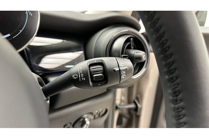 MINI Hatch Cooper Classic - U3227