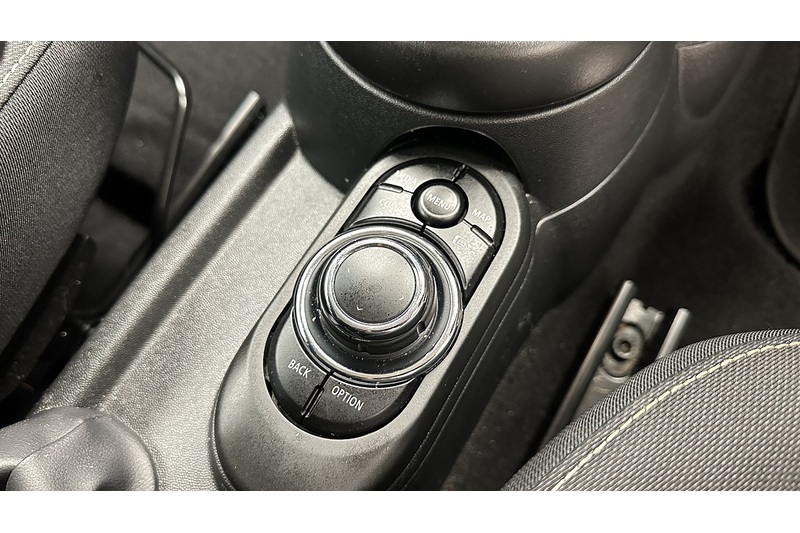 MINI Hatch Cooper Classic - U3227