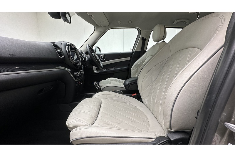 MINI Countryman Cooper D Exclusive - U3228