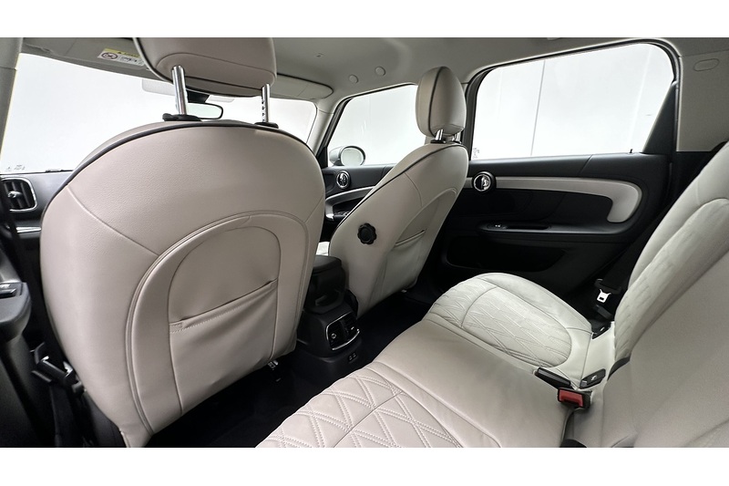 MINI Countryman Cooper D Exclusive - U3228