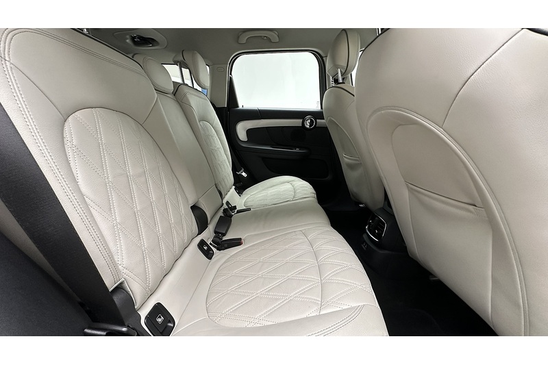 MINI Countryman Cooper D Exclusive - U3228