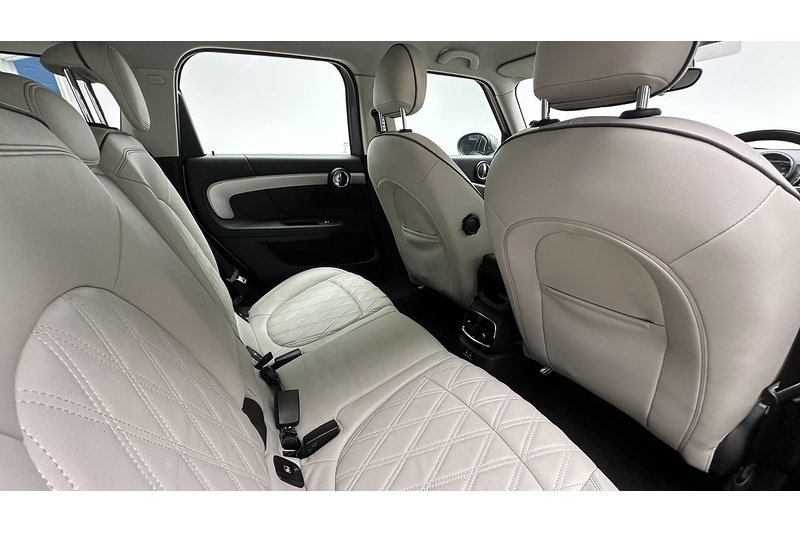MINI Countryman Cooper D Exclusive - U3228