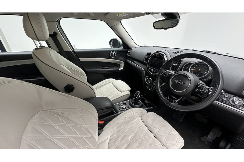 MINI Countryman Cooper D Exclusive - U3228