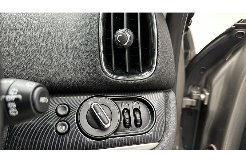 MINI Countryman Cooper D Exclusive - U3228