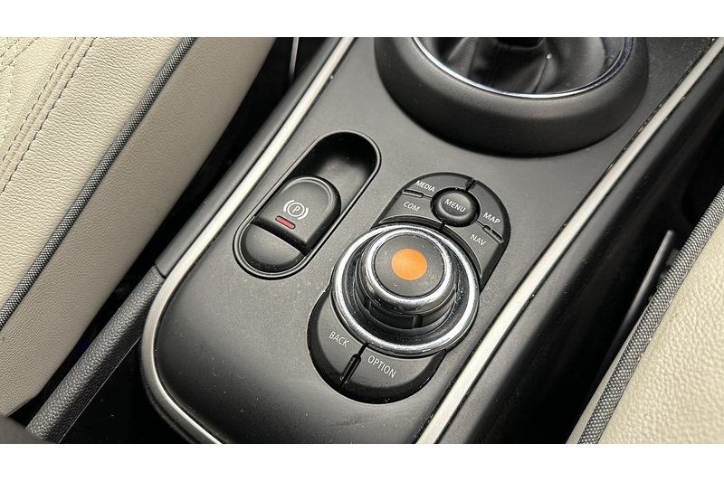 MINI Countryman Cooper D Exclusive - U3228