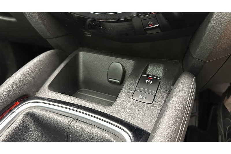 Nissan Qashqai dCi Tekna - U3232