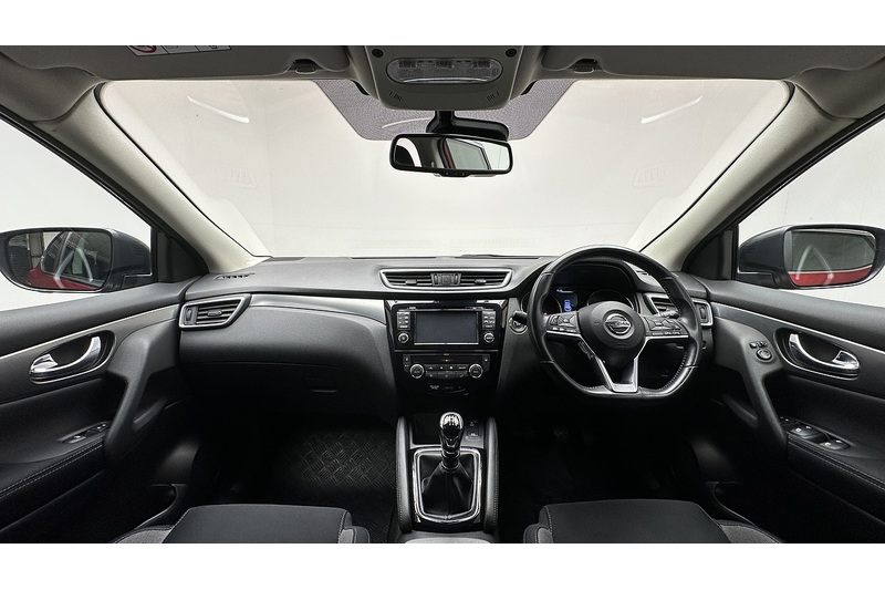 Nissan Qashqai DIG-T N-Connecta - U3236