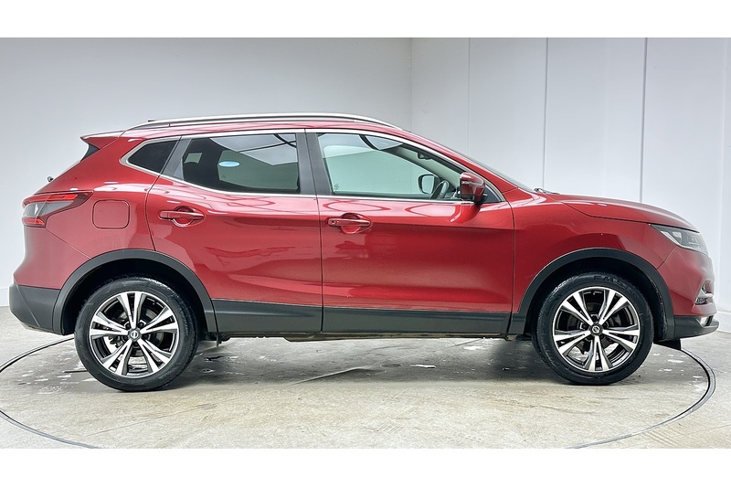 Nissan Qashqai DIG-T N-Connecta - U3236