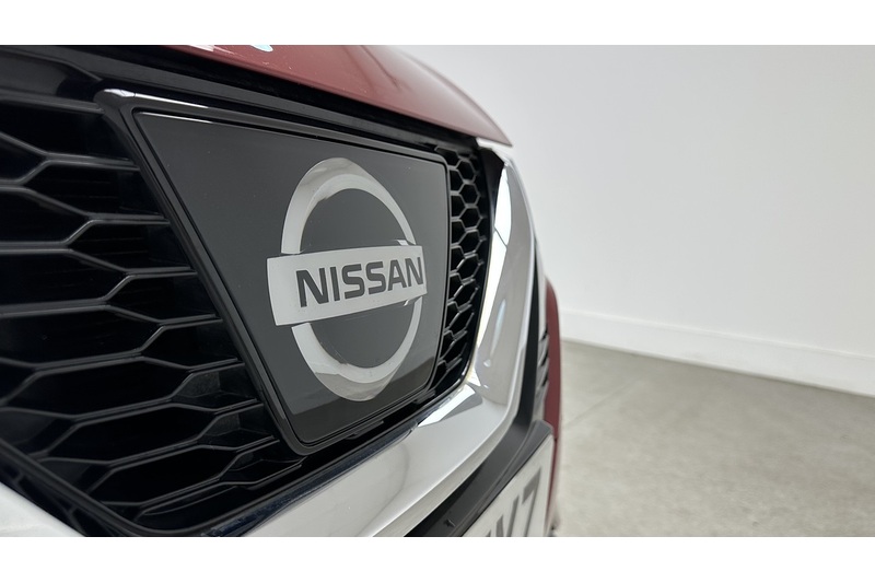 Nissan Qashqai DIG-T N-Connecta - U3236