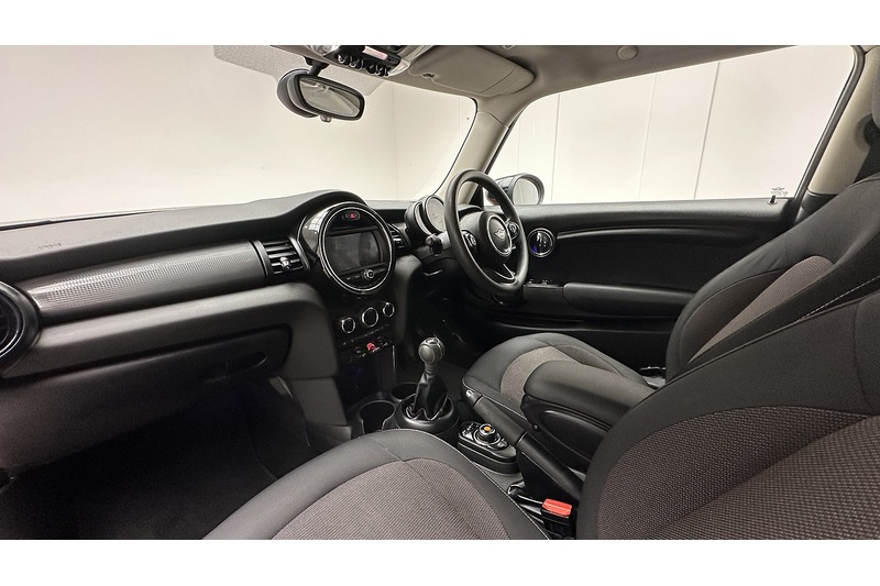 MINI Hatch Cooper Classic - U3238