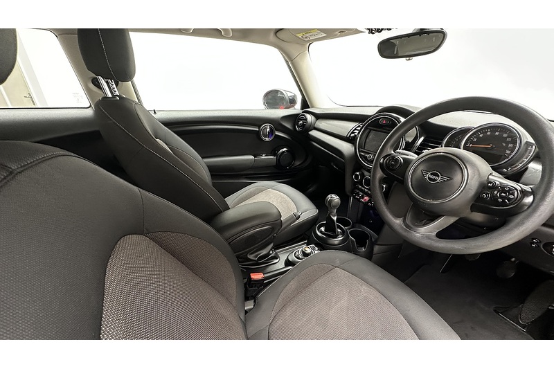 MINI Hatch Cooper Classic - U3238