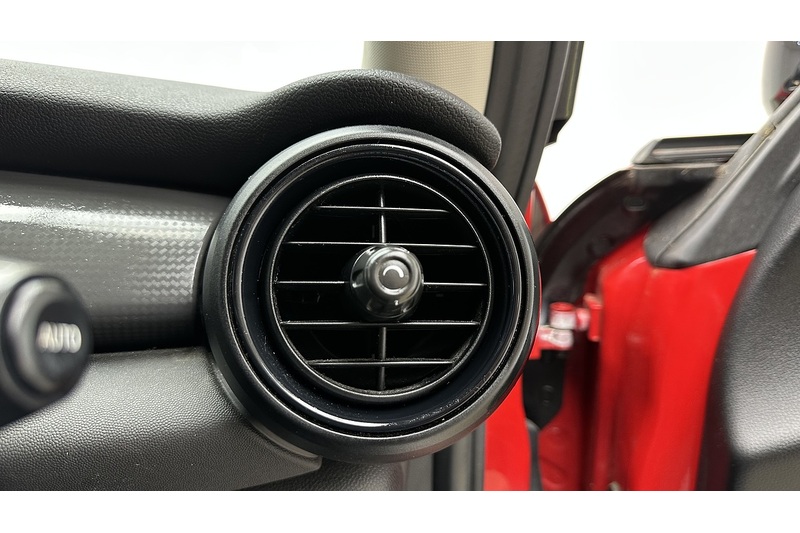 MINI Hatch Cooper Classic - U3238