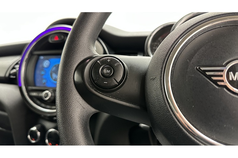 MINI Hatch Cooper Classic - U3238