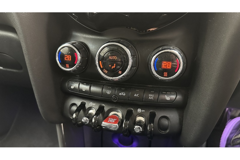 MINI Hatch Cooper Classic - U3238