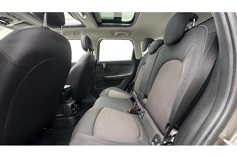 MINI Countryman Cooper - U3239
