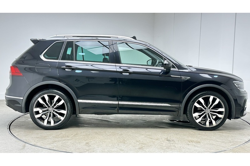 Volkswagen Tiguan TDI BlueMotion Tech R-Line - U3247