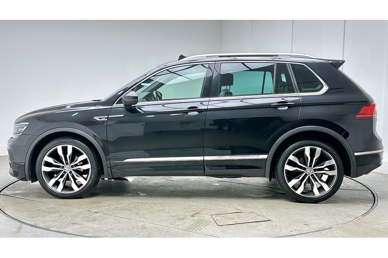 Volkswagen Tiguan TDI BlueMotion Tech R-Line - U3247