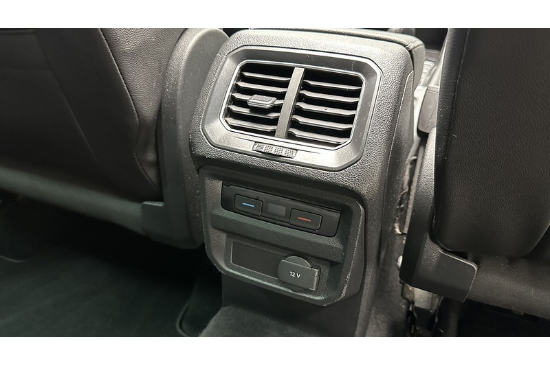 Volkswagen Tiguan TDI BlueMotion Tech R-Line - U3247