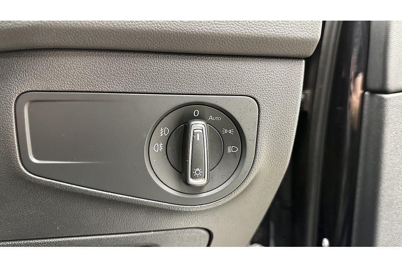 Volkswagen Tiguan TDI BlueMotion Tech R-Line - U3247