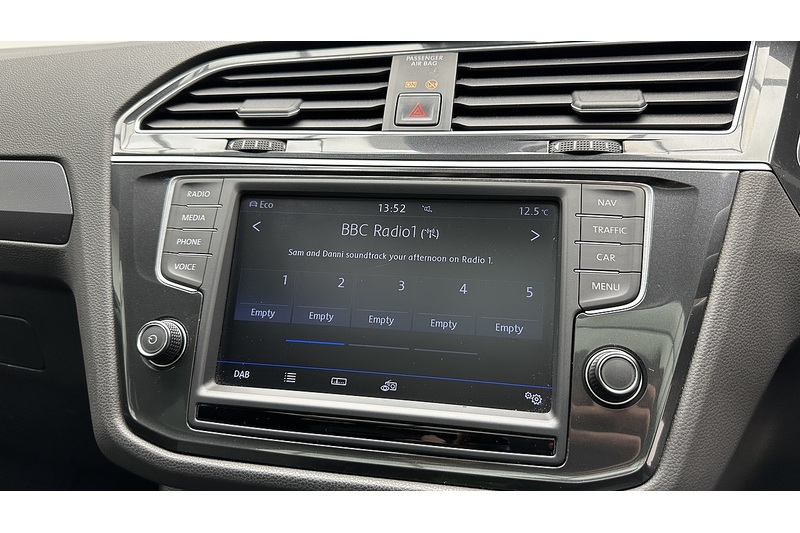 Volkswagen Tiguan TDI BlueMotion Tech R-Line - U3247