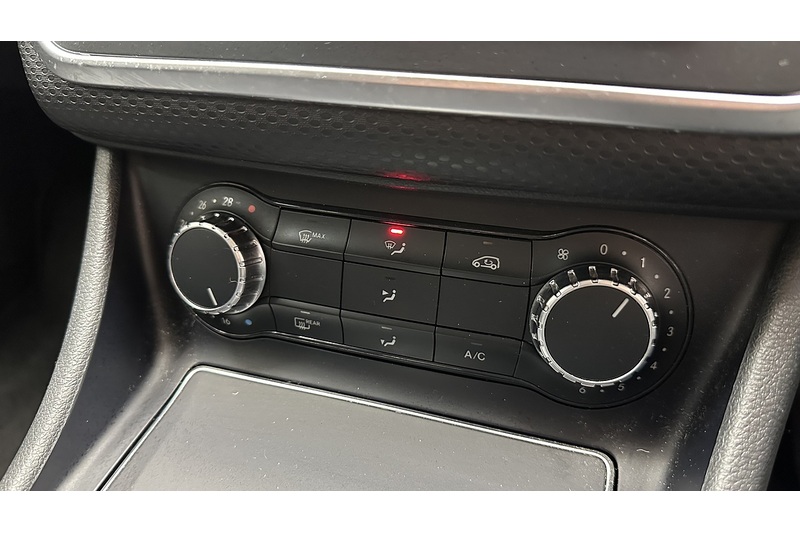 Mercedes-Benz A Class A160 SE - U3254