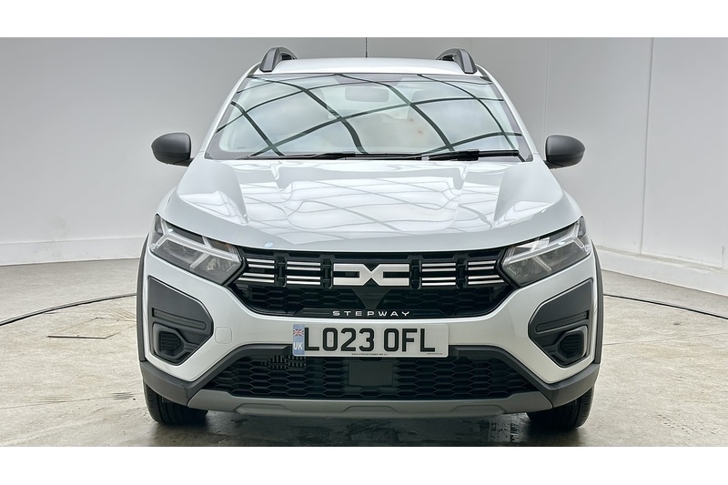 Dacia Sandero Stepway TCe Essential - U3272