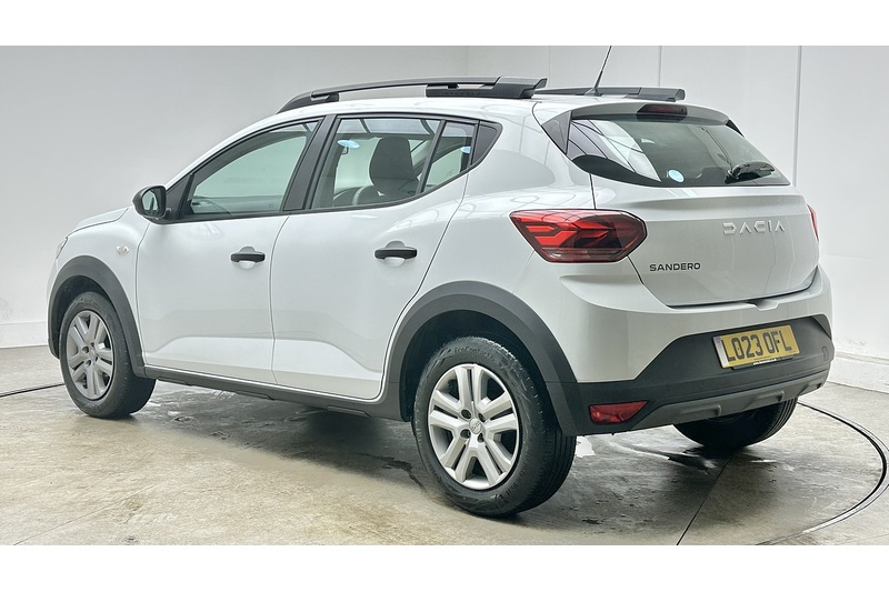 Dacia Sandero Stepway TCe Essential - U3272
