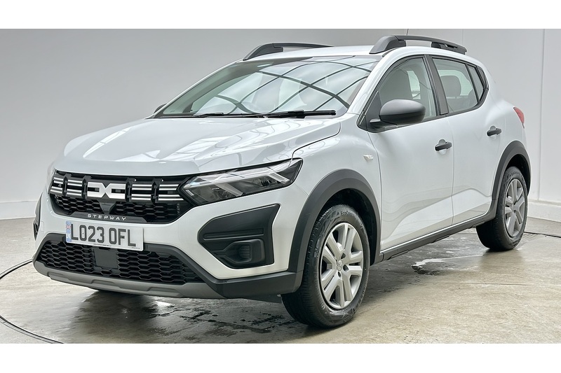 Dacia Sandero Stepway TCe Essential - U3272