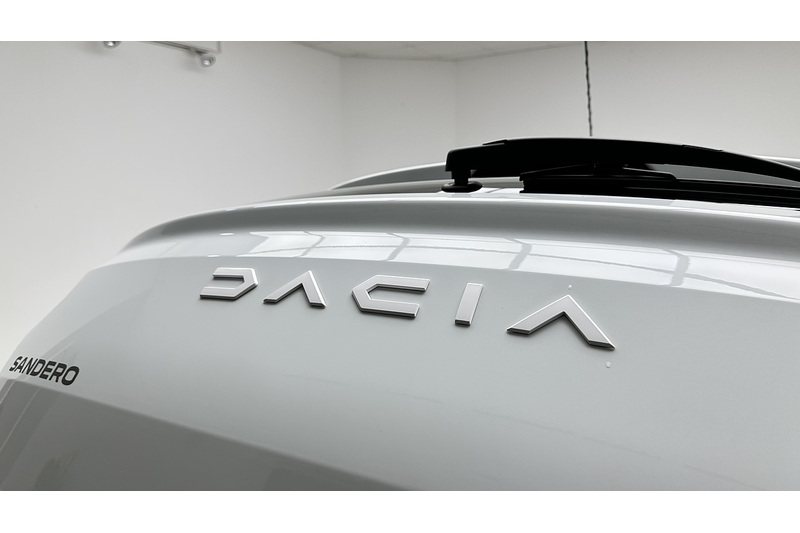 Dacia Sandero Stepway TCe Essential - U3272