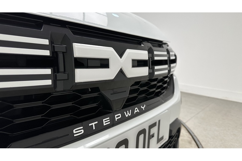 Dacia Sandero Stepway TCe Essential - U3272