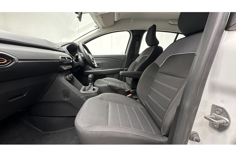 Dacia Sandero Stepway TCe Essential - U3272