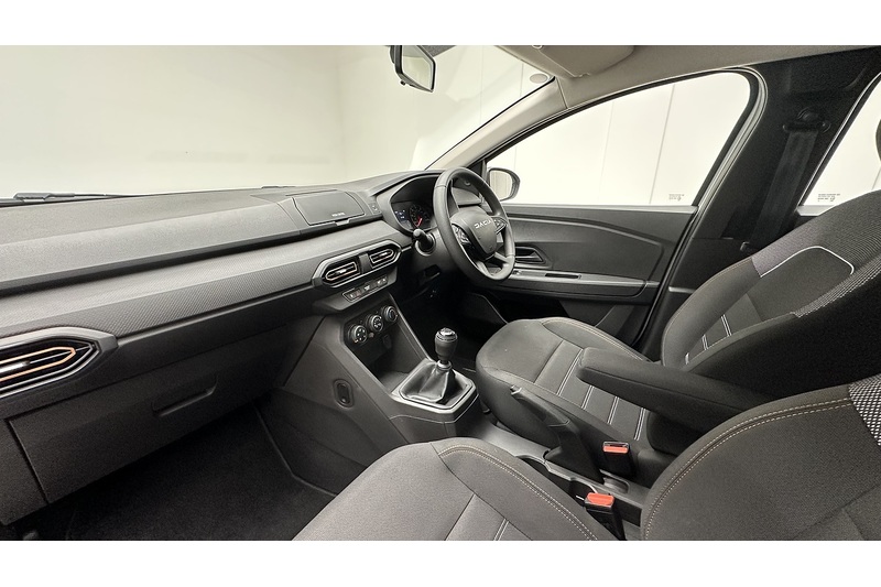 Dacia Sandero Stepway TCe Essential - U3272