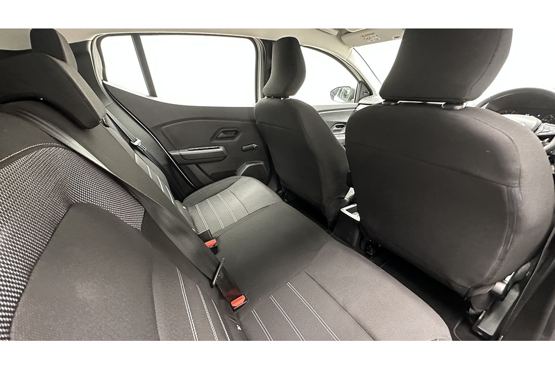 Dacia Sandero Stepway TCe Essential - U3272